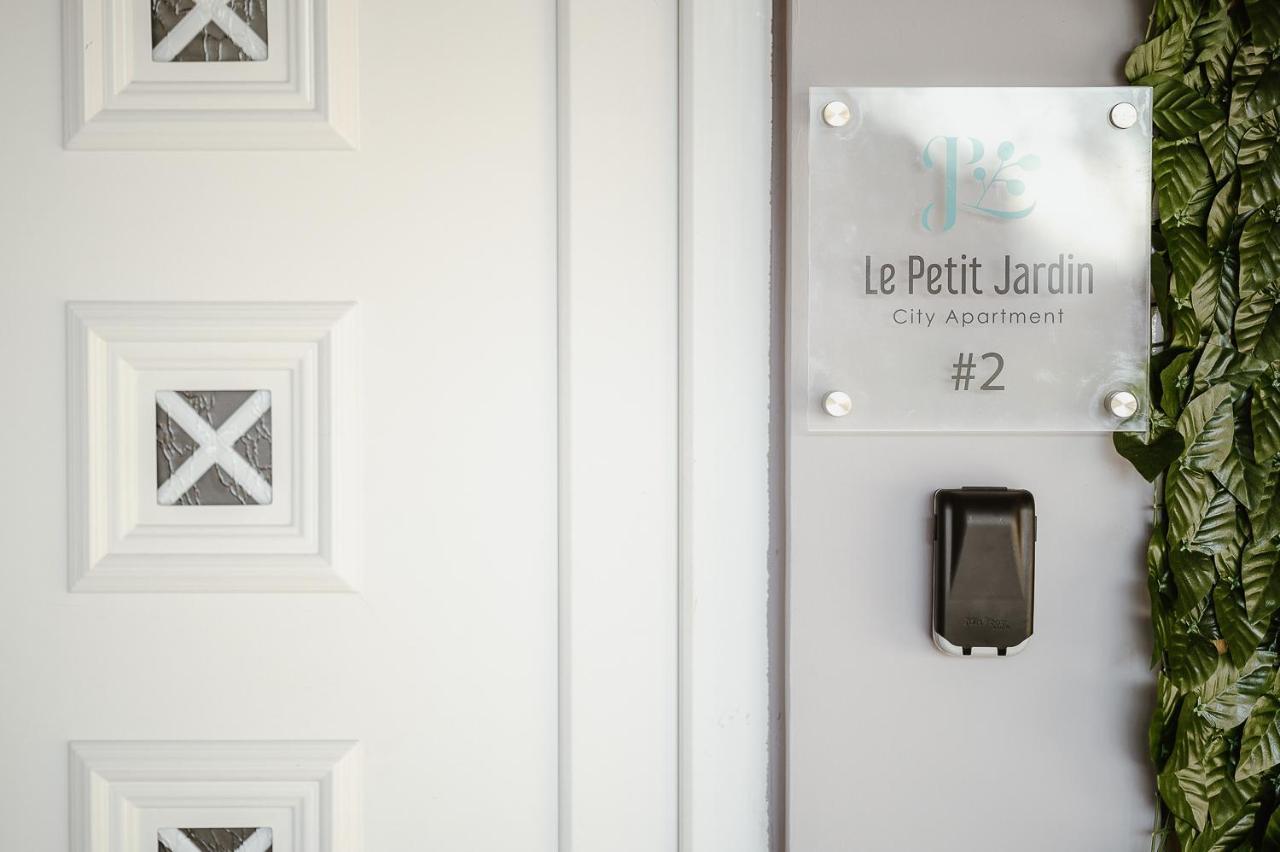 Le Petit Jardin #2 Apartment Volos Exterior photo
